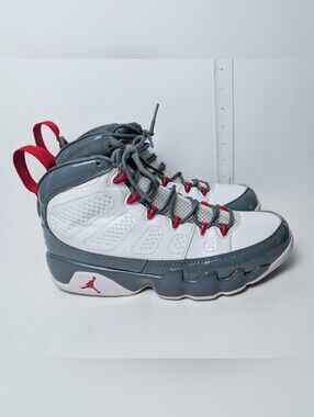 Men's Nike Air Jordan 9 Retro Fire  Red Y3 Size 8 Great Used Condition